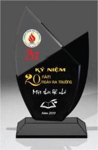 Mua quà gì tặng nhà trường