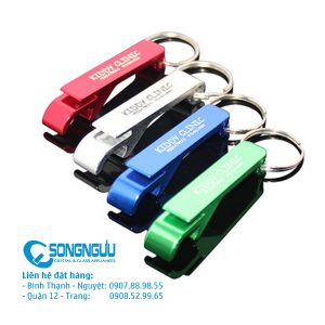 Móc khóa kim loại dùng khui bia