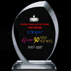 Mua quà gì tặng nhà trường