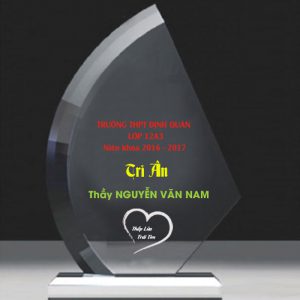 Mua quà gì tặng nhà trường